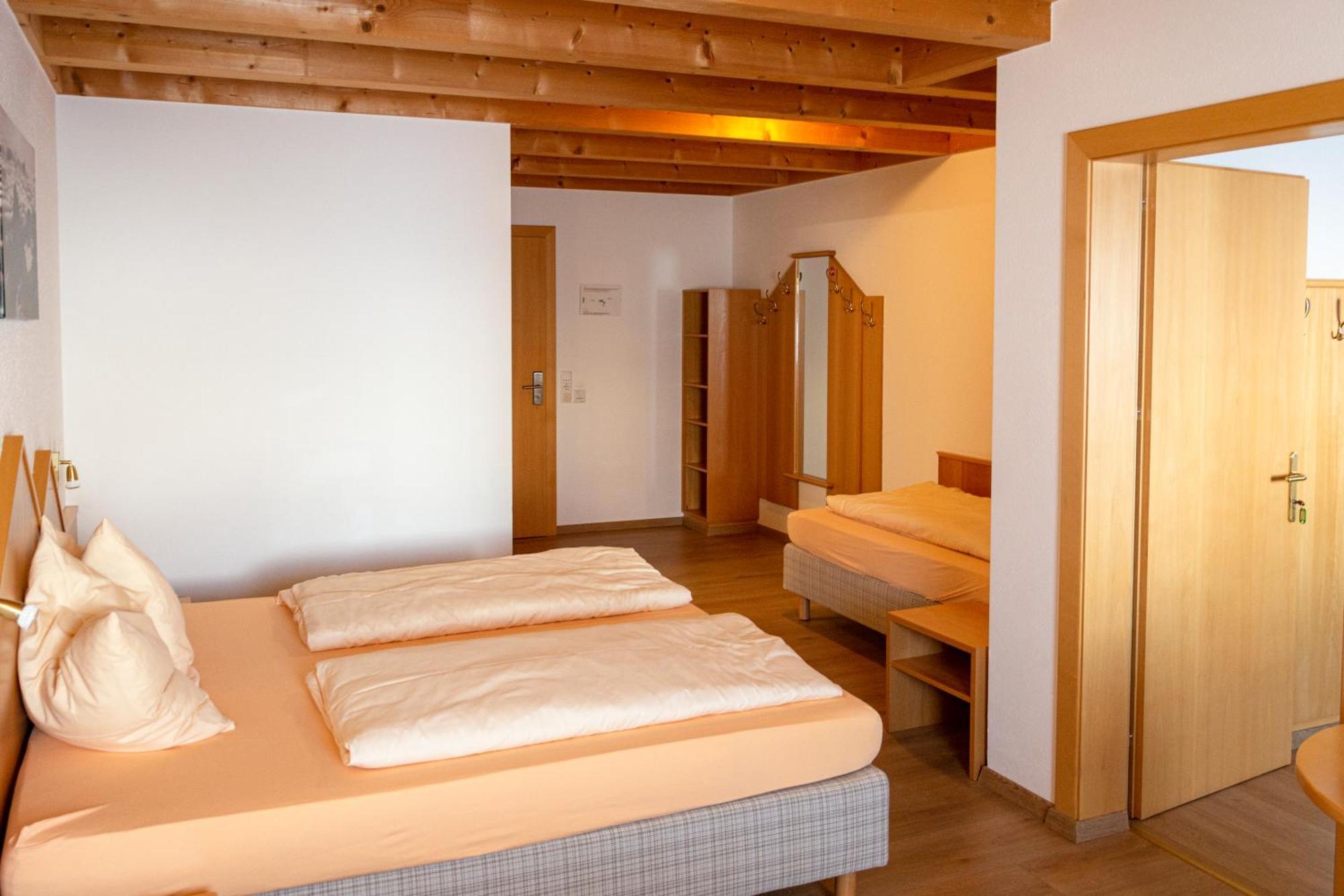 Wallackhaus Regiojet Hotels Heiligenblut Room photo
